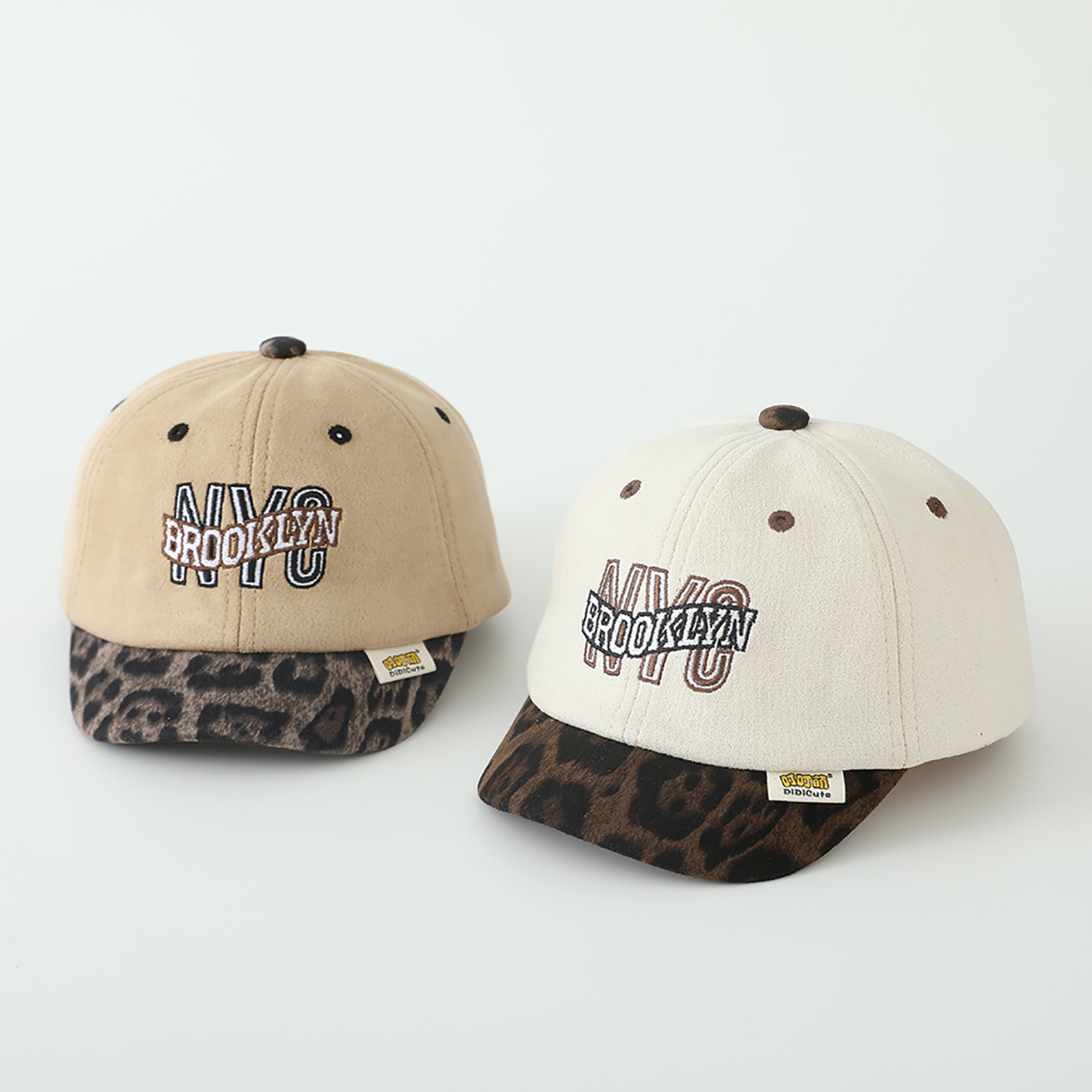 Visor Sun Hat - หมวกเบสบอลปีกสั้นสำหรับเด็กชายและเด็กหญิง อายุ 1-4 ปี หมวกกันแดดลายเสือดาว หมวกปีกเป็ด